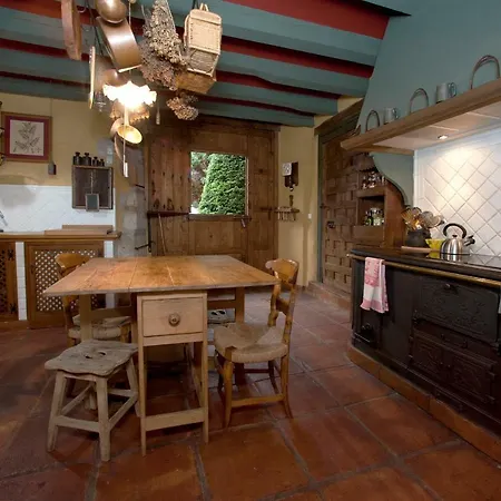 Chalet Caserio Otalora. S.xviii *