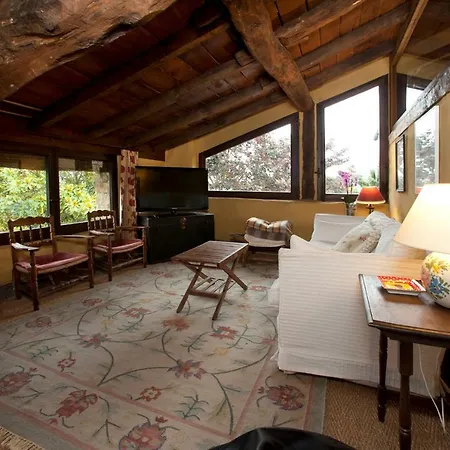 Chalet Caserio Otalora. S.xviii *