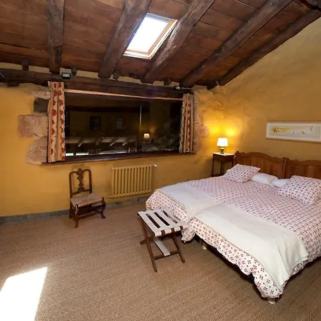 Caserio Otalora. S.xviii Chalet *